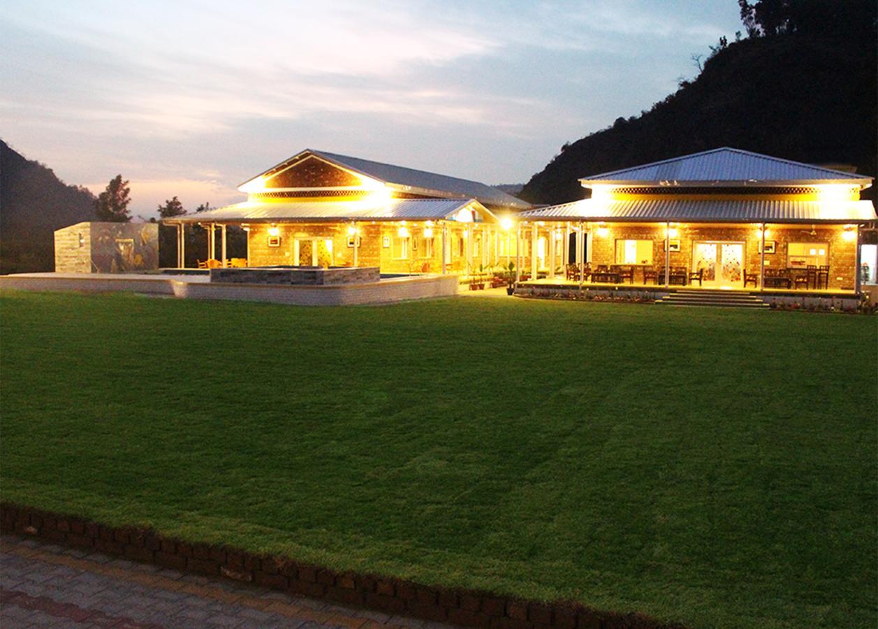Four Banyans Spirit & Nature Resort Rāipur Exterior foto